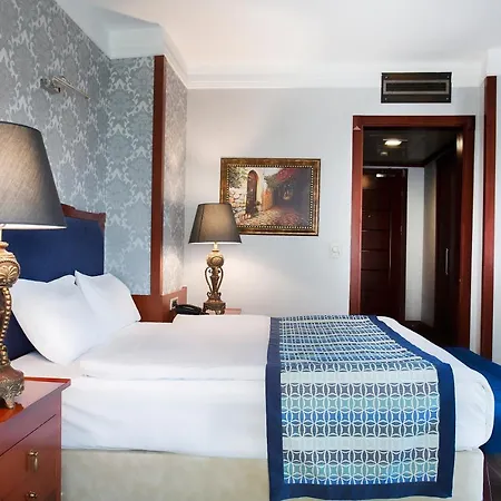 Boutique Princess Hotel 3*